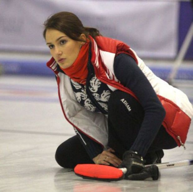 Anna Sidorova, reprezentantka Rosji w curlingu.