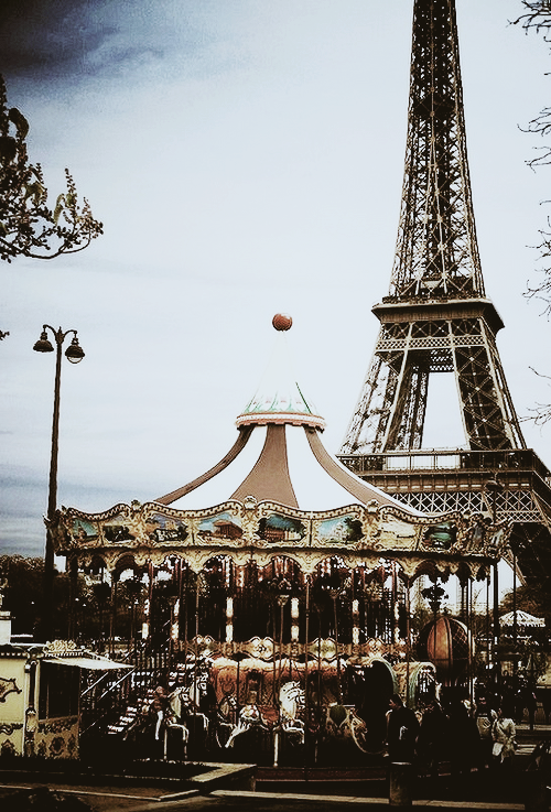 PARIS.